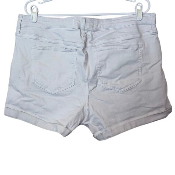 Hollister Curvy High Rise Short Cuffed Size 35 (21) White Summer Preppy Logo - Picture 2 of 7
